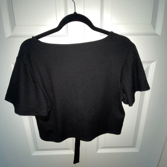 Black t shirt - Picture 3 of 3